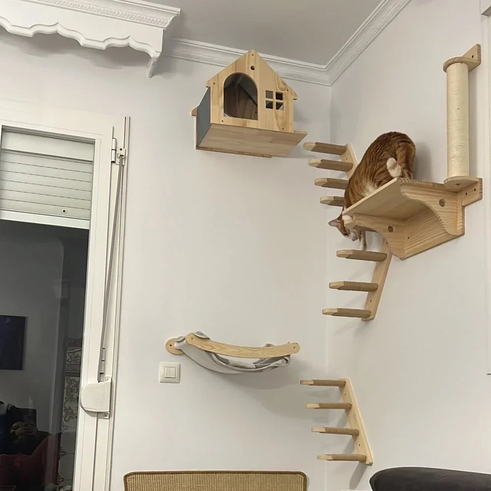 Estantes de madera para escalar gatos montados en la pared