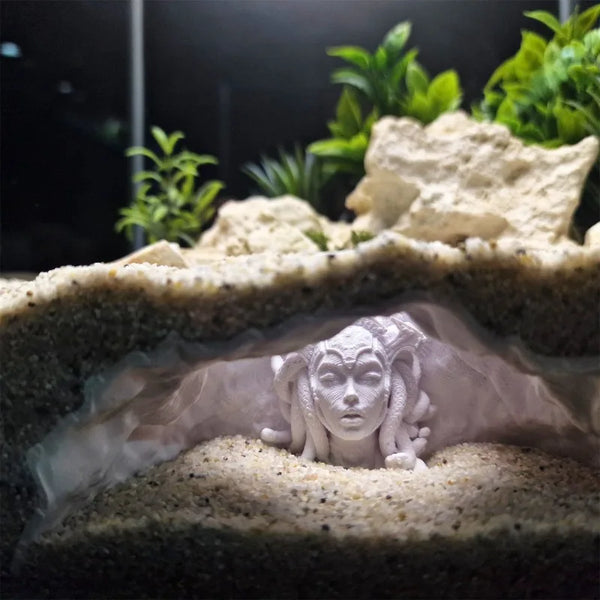 Decoración de acuario con forma de cabeza de Medusa